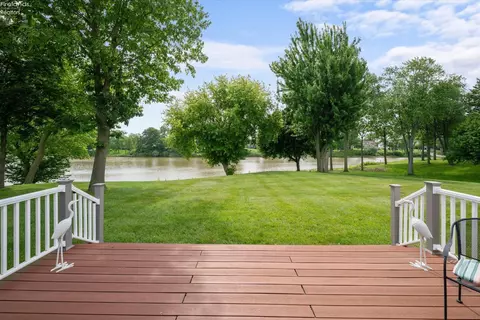 Exterior - 937 Ridgeview Dr, Huron, OH 44839 photo 2 of 8