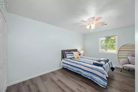 Bedroom - 937 Ridgeview Dr, Huron, OH 44839 photo 5 of 6