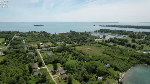 0 E Anchor Dr, Middle Bass Island, OH 43446