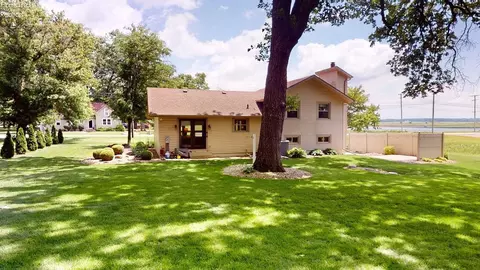 Exterior - 4285 S State Route 103, Willard, OH 44890 photo 5 of 14
