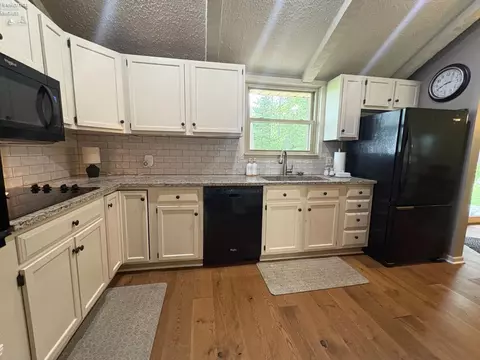Kitchen - 4285 S State Route 103, Willard, OH 44890 photo 2 of 4