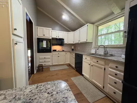 Kitchen - 4285 S State Route 103, Willard, OH 44890 photo 3 of 4