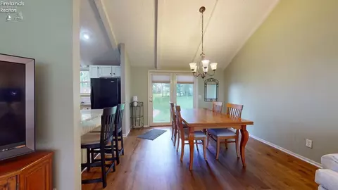 Dining - 4285 S State Route 103, Willard, OH 44890 photo 1 of 2