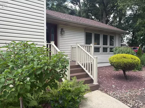 Exterior - 4285 S State Route 103, Willard, OH 44890 photo 9 of 14