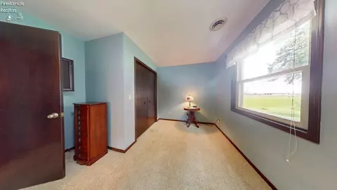 Bedroom - 4285 S State Route 103, Willard, OH 44890 photo 3 of 4