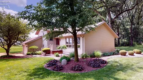 Exterior - 4285 S State Route 103, Willard, OH 44890 photo 1 of 14