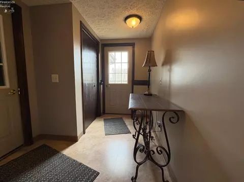 Entry Way - 4285 S State Route 103, Willard, OH 44890 photo 3 of 3