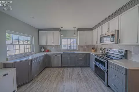 Kitchen - 601 Fort St, Old Fort, OH 44861 photo 1 of 2