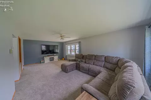 Living - 601 Fort St, Old Fort, OH 44861 photo 1 of 2