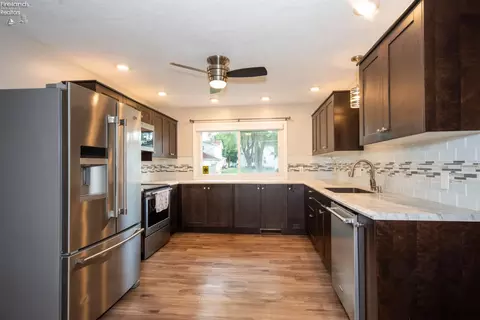 Kitchen - 103 Roger Ave, Bellevue, OH 44811 photo 2 of 2
