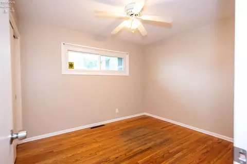 Bedroom - 103 Roger Ave, Bellevue, OH 44811 photo 3 of 6
