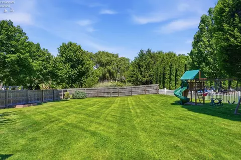 Exterior - 702 Heron Dr, Huron, OH 44839 photo 10 of 13
