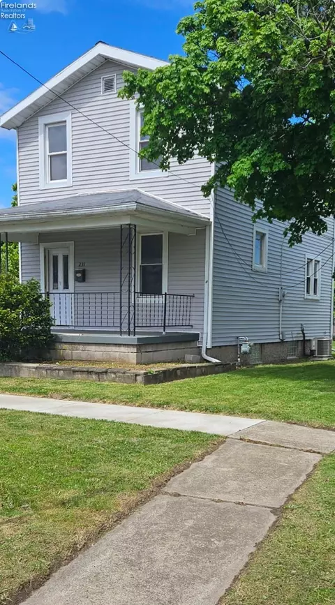 231 Lane St, Sandusky, OH 44870