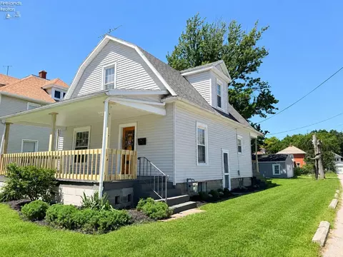116 S Buchanan St, Fremont, OH 43420
