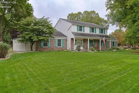 10 Hawthorne Dr, Norwalk, OH 44857