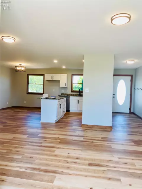 Other - 5580 E Port Clinton Eastern Rd, Marblehead, OH 43440 photo 5 of 10