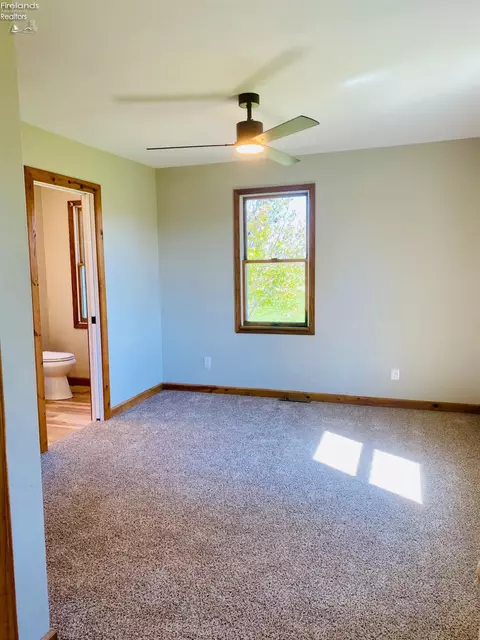 Bedroom - 5580 E Port Clinton Eastern Rd, Marblehead, OH 43440 photo 1 of 5