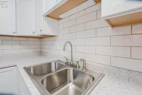 Kitchen - 705 Clark St, Willard, OH 44890 photo 2 of 4