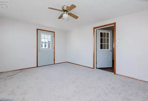 Living - 705 Clark St, Willard, OH 44890 photo 2 of 9