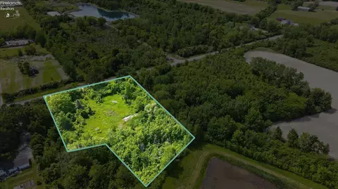 1049 S Englebeck Rd, Marblehead, OH 43440