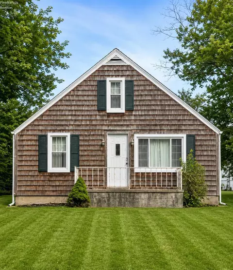 1307 Huntington Ave, Sandusky, OH 44870