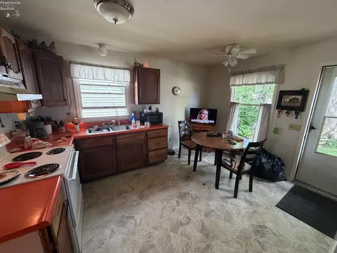 Kitchen - 1025 S Myrtle Ave, Willard, OH 44890 photo 1 of 1