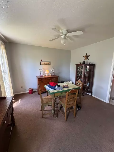 Dining - 1025 S Myrtle Ave, Willard, OH 44890 photo 1 of 1