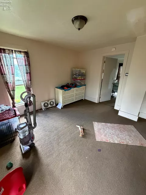 324 Keefer St, Willard, OH 44890 photo 14