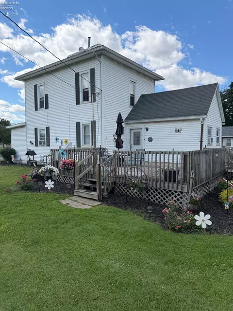 324 Keefer St, Willard, OH 44890 photo 4