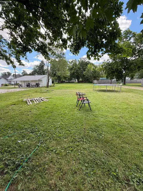 19 N Main St, Willard, OH 44890 photo 3