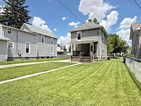 Exterior - 480 E Perry St, Tiffin, OH 44883 photo 8 of 9
