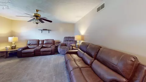 Living - 938 Tamarack Dr, Willard, OH 44890 photo 3 of 3