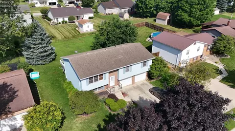 View/Area - 938 Tamarack Dr, Willard, OH 44890 photo 6 of 10