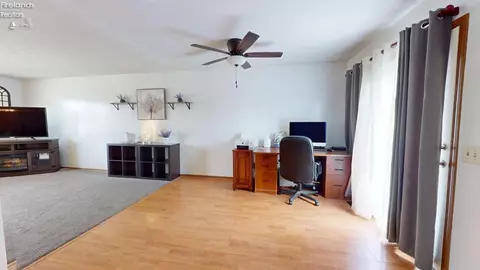 Other - 938 Tamarack Dr, Willard, OH 44890 photo 3 of 8