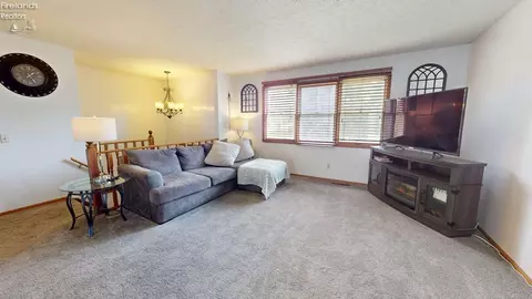 Other - 938 Tamarack Dr, Willard, OH 44890 photo 1 of 8