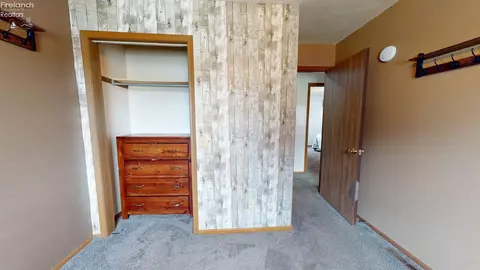 Other - 938 Tamarack Dr, Willard, OH 44890 photo 4 of 8
