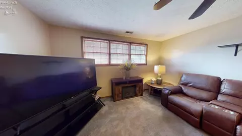 Other - 938 Tamarack Dr, Willard, OH 44890 photo 5 of 8