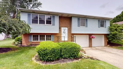 Exterior - 938 Tamarack Dr, Willard, OH 44890 photo 3 of 7