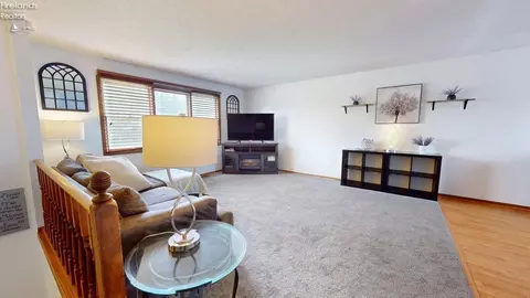 Living - 938 Tamarack Dr, Willard, OH 44890 photo 1 of 3