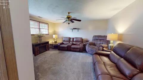 Living - 938 Tamarack Dr, Willard, OH 44890 photo 2 of 3