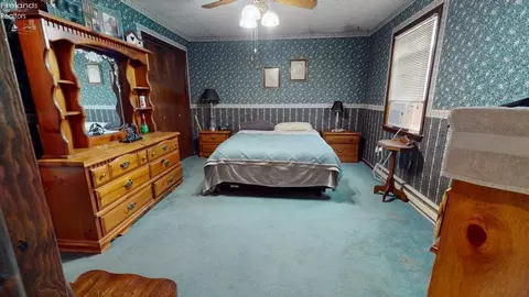 Bedroom - 2865 Neal Zick Rd, Willard, OH 44890 photo 1 of 5