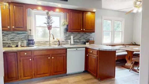 Kitchen - 2865 Neal Zick Rd, Willard, OH 44890 photo 2 of 4