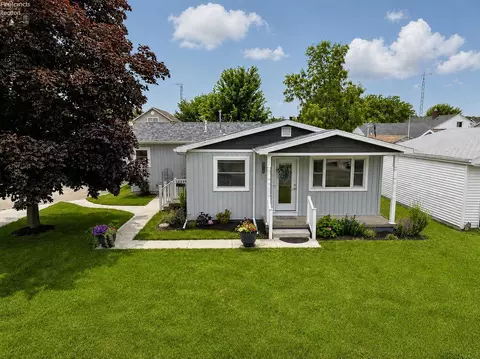 312 Linden St, Port Clinton, OH 43452