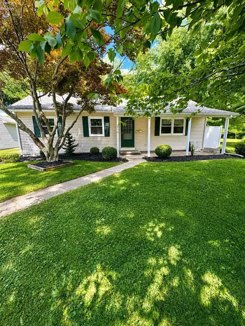 810 Taylor Ave, Huron, OH 44839 photo 2