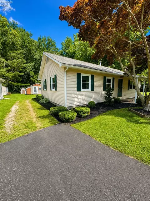 810 Taylor Ave, Huron, OH 44839 photo 3