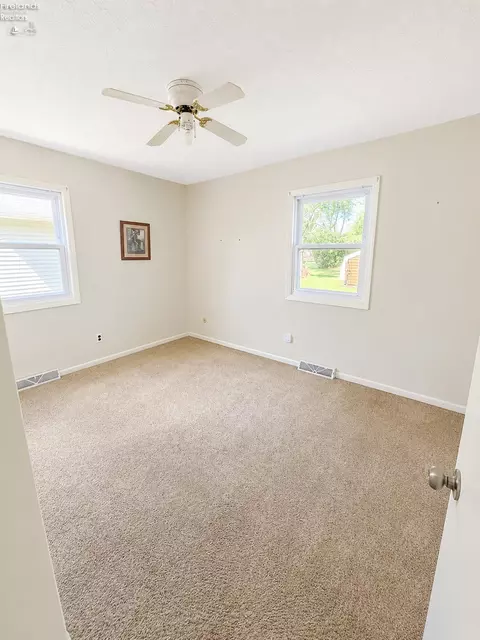 810 Taylor Ave, Huron, OH 44839 photo 12