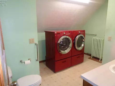414 W Pearl St, Willard, OH 44890 photo 19