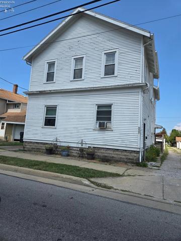 909 First St, Sandusky, OH 44870