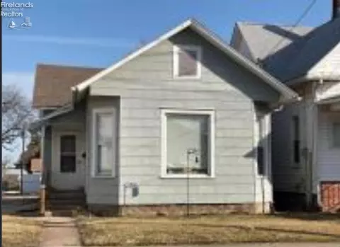 913 First St, Sandusky, OH 44870
