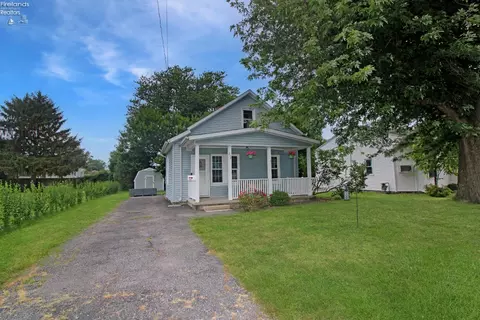 232 Cedar St, Port Clinton, OH 43452